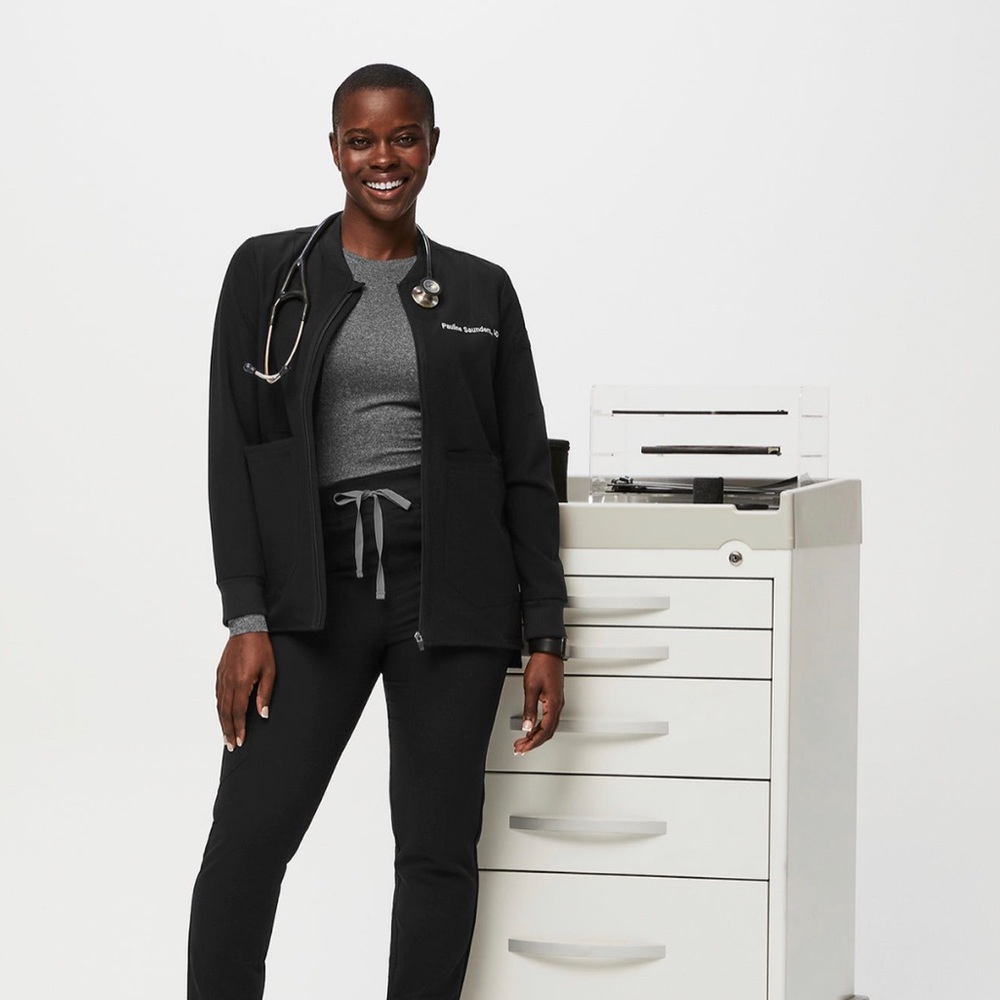 Wear Figs black Bellery scrub jacket, size XS